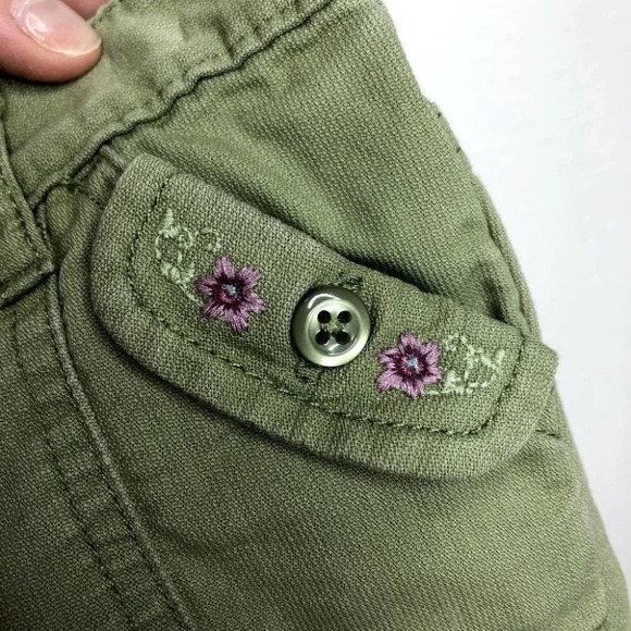Janie and Jack pants olive with embroidered flowers on pocket size 3-6 months - Picture 5 of 5